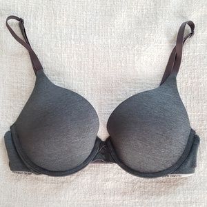 VS marled gray t-shirt perfect coverage bra